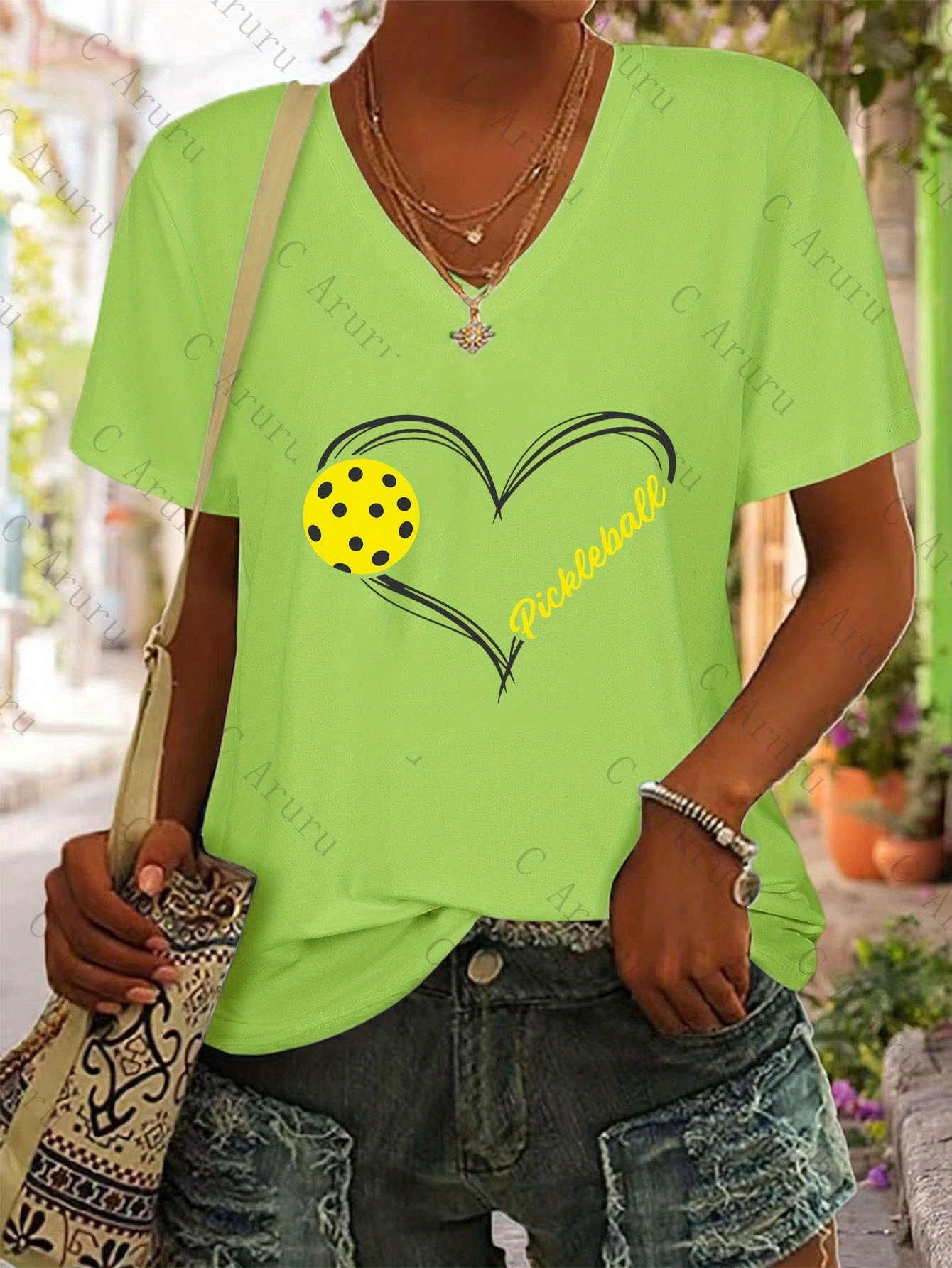 women love picklebal v neck t shirt