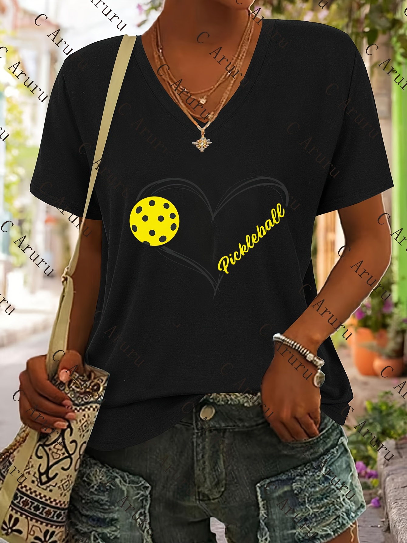 women love picklebal v neck t shirt